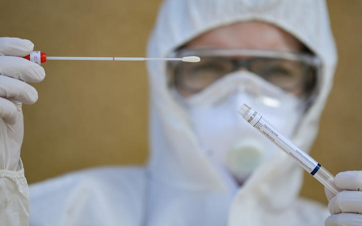 प्रधानमन्त्रीका स्वकीय सचिव भानु देउवालाई कोरोना