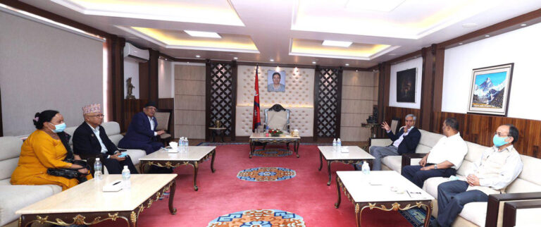 गठबन्धनमा एमसीसी पास गर्न मध्यमार्गको खोजी