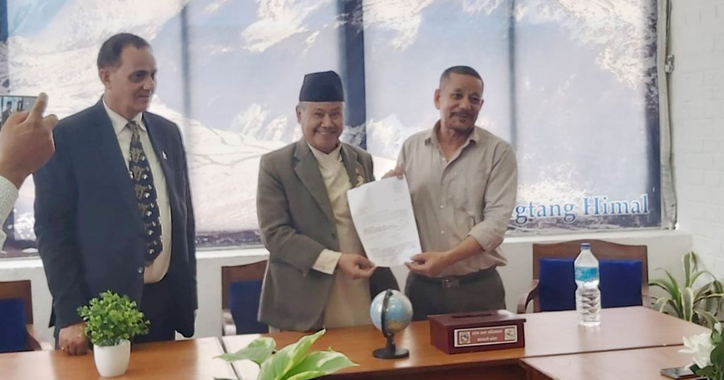 प्रदेशसभा सदस्यबाट केशव स्थापितले दिए राजीनामा