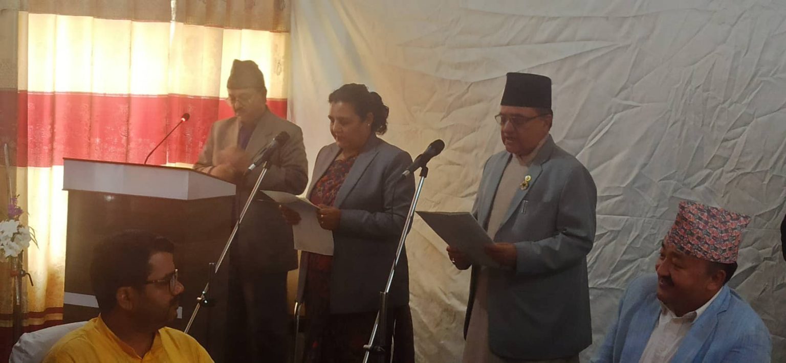 एमाले सांसद बस्नेतको शपथग्रहण