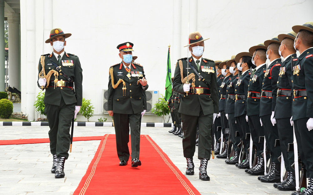 भ्रमण सकेर फर्किए प्रधानसेनापति शर्मा